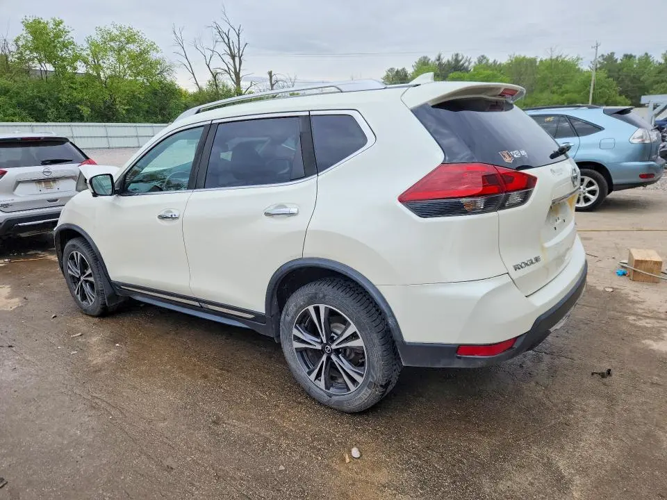 2018 NISSAN ROGUE SL  
