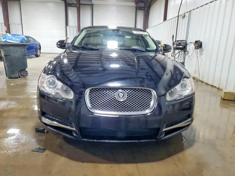 2011 JAGUAR XF PREMIUM  