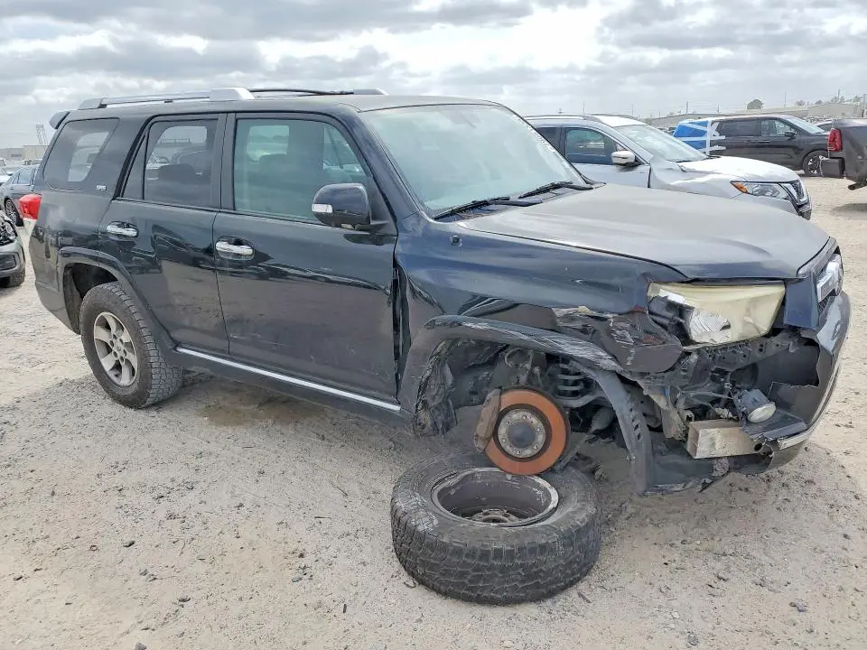 2010 TOYOTA 4RUNNER SR5  