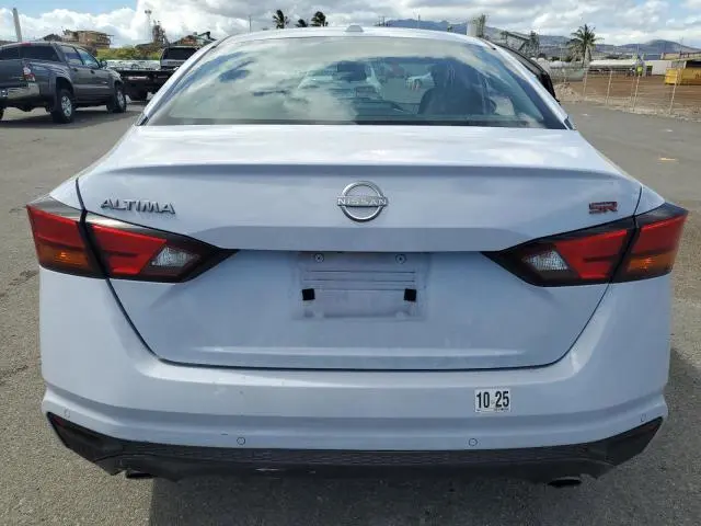 2024 NISSAN ALTIMA SR  