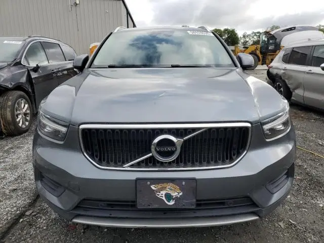 2019 VOLVO XC40 T5 MOMENTUM  