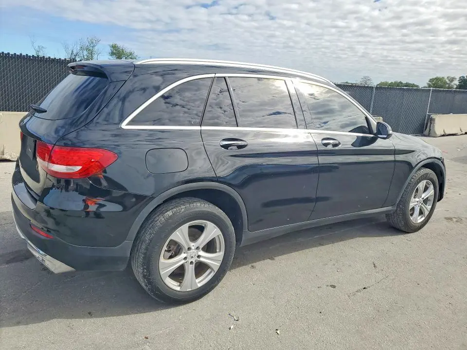 2018 MERCEDES-BENZ GLC 300  