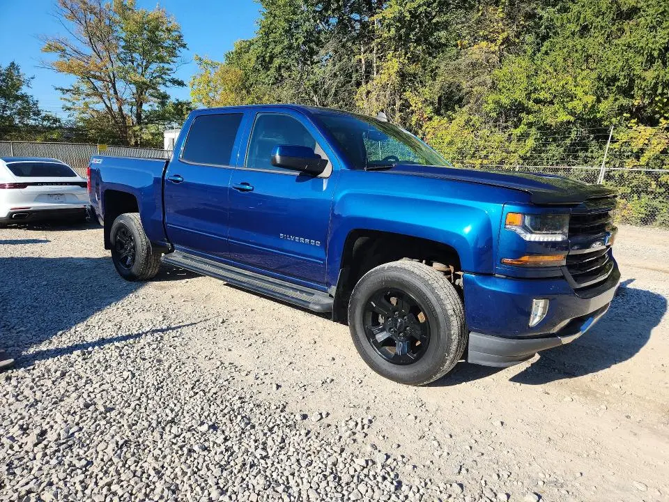 2017 CHEVROLET SILVERADO K1500 LT  