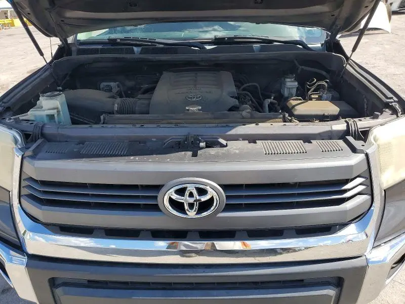 2015 TOYOTA TUNDRA CREWMAX SR5  