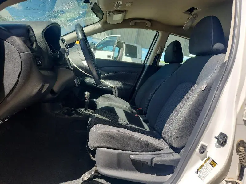 2019 NISSAN VERSA SV  