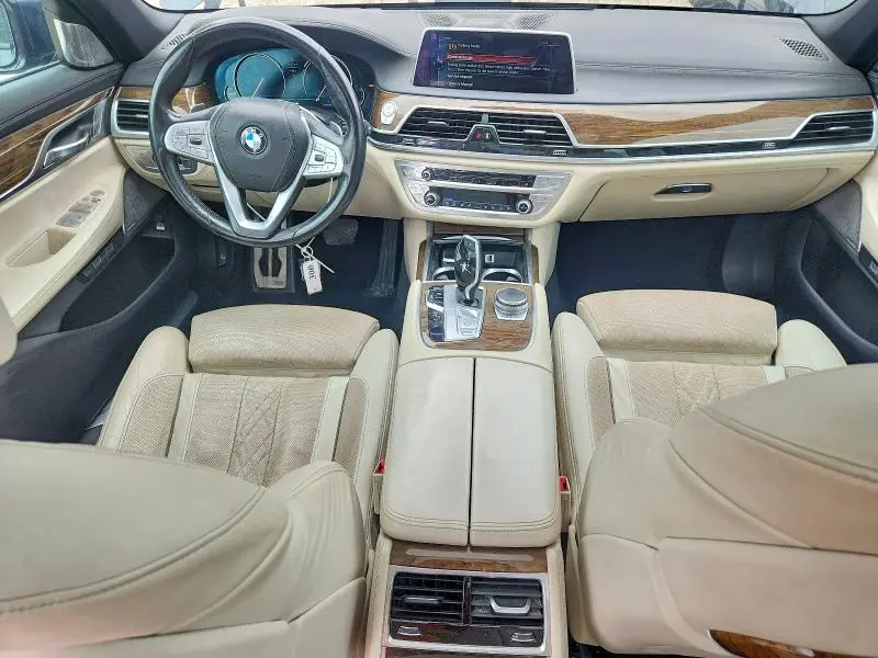 2016 BMW 750 XI  