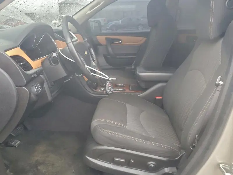 2013 CHEVROLET TRAVERSE LT  