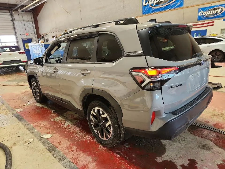 2025 SUBARU FORESTER PREMIUM  