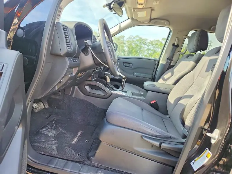 2023 NISSAN FRONTIER S  