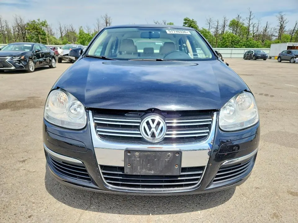 2010 VOLKSWAGEN JETTA LIMITED  