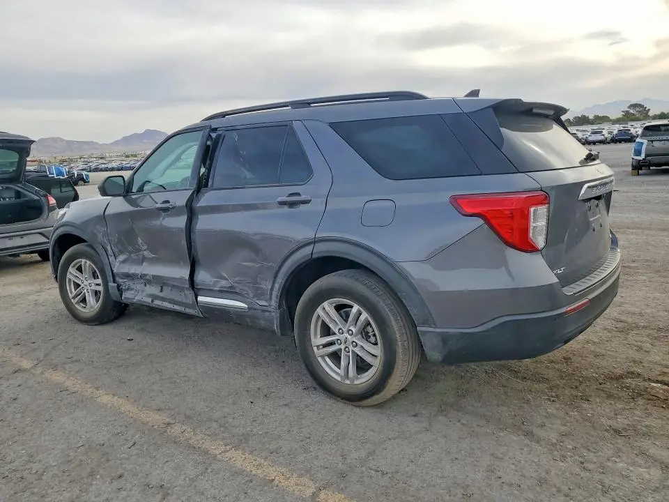 2022 FORD EXPLORER XLT  