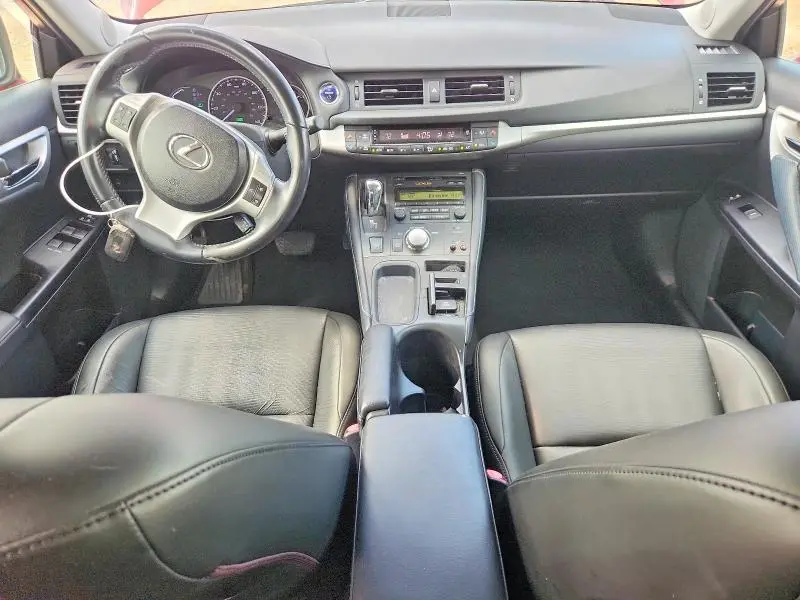2013 LEXUS CT 200  
