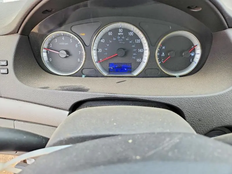 2010 HYUNDAI SONATA GLS  