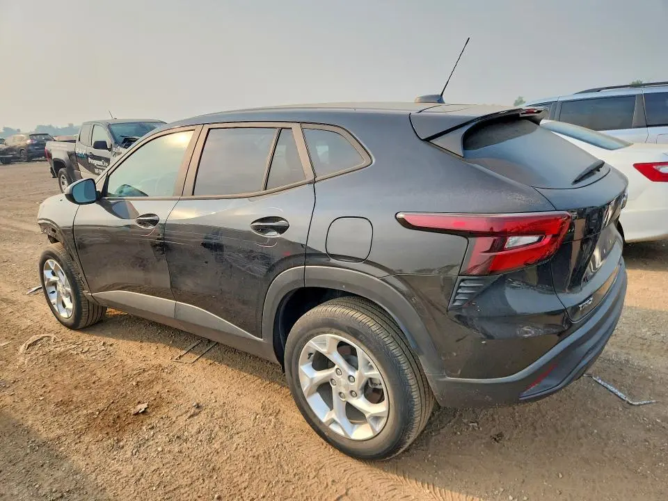 2024 CHEVROLET TRAX LS  