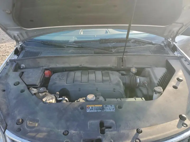 2013 CHEVROLET TRAVERSE LS  