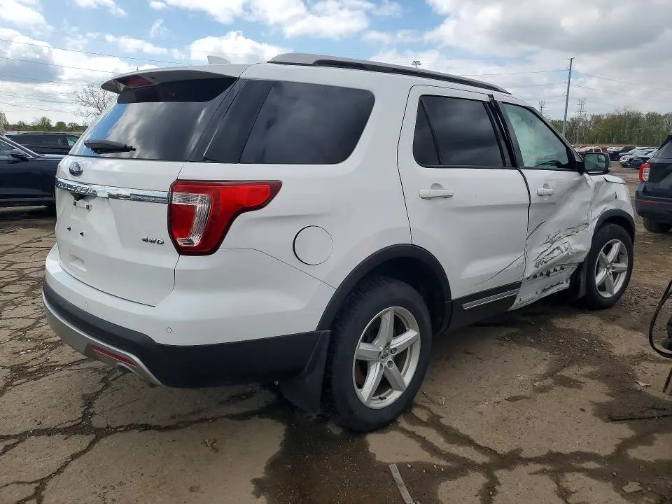 2017 FORD EXPLORER XLT  