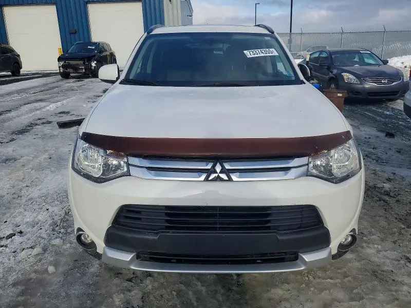 2015 MITSUBISHI OUTLANDER ES  