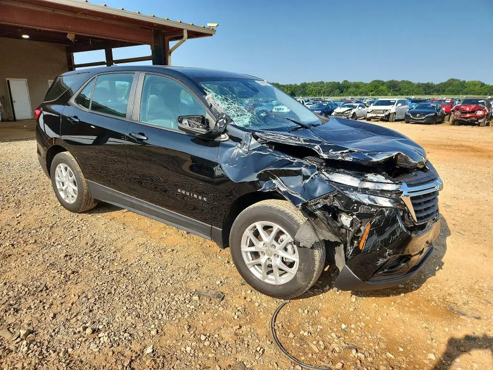 2022 CHEVROLET EQUINOX LS  