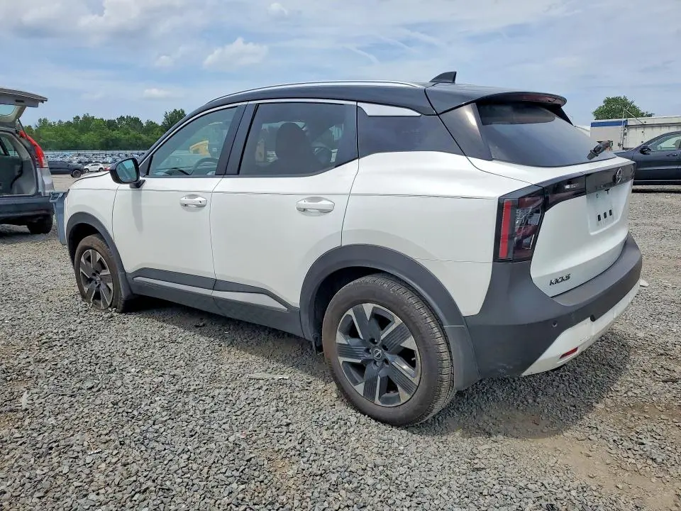2025 NISSAN KICKS SV  