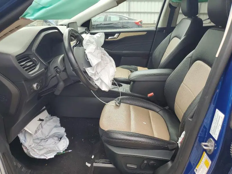 2022 FORD ESCAPE TITANIUM  