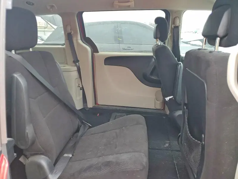 2013 DODGE GRAND CARAVAN SE  