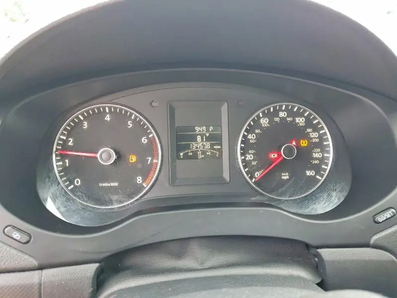 2012 VOLKSWAGEN JETTA SE  