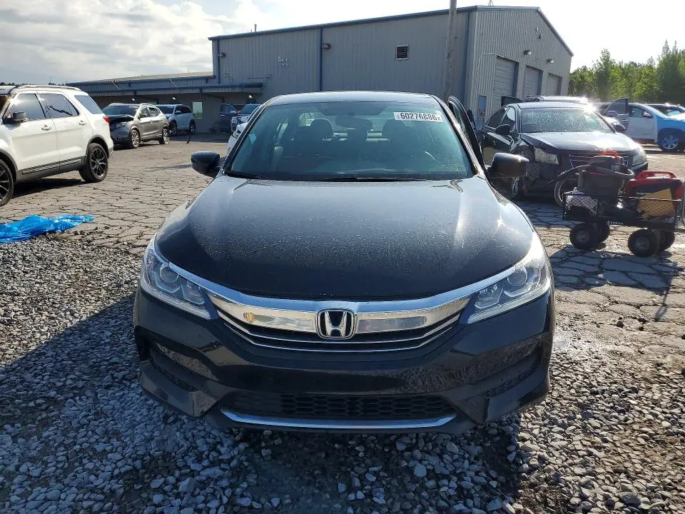 2017 HONDA ACCORD LX  