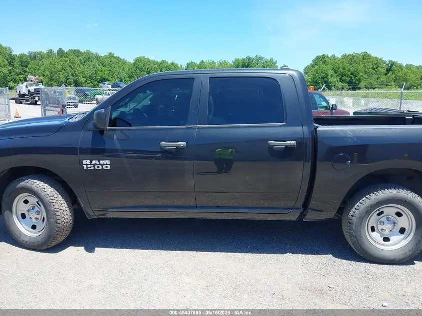 2017 RAM 1500 TRADESMAN  4X4 5'7 BOX
