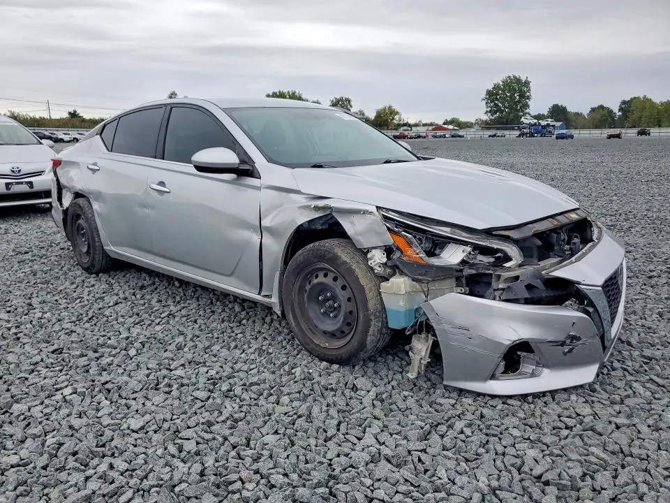 2019 NISSAN ALTIMA S  