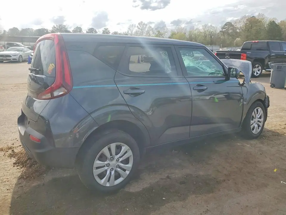 2022 KIA SOUL LX  