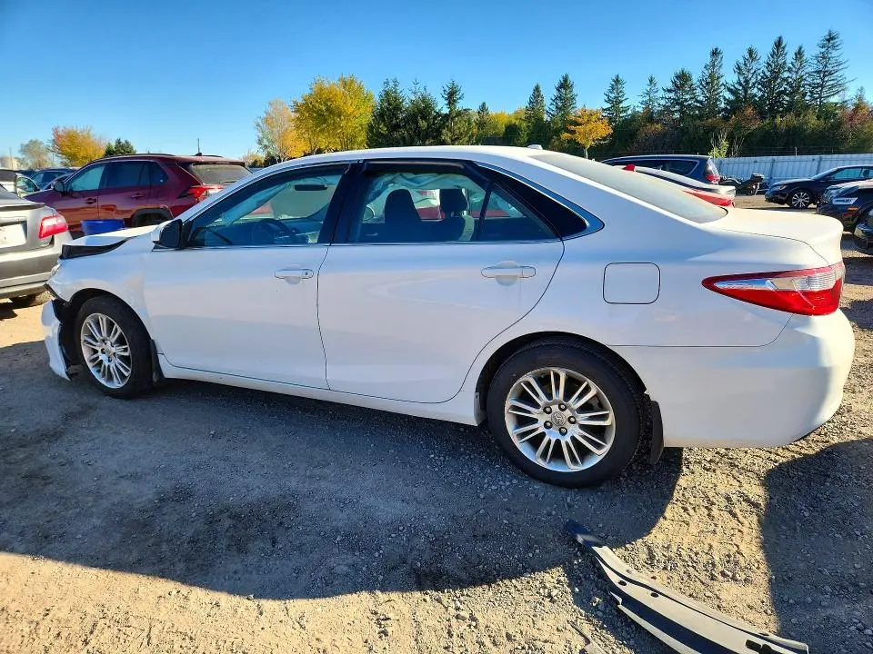 2015 TOYOTA CAMRY LE  