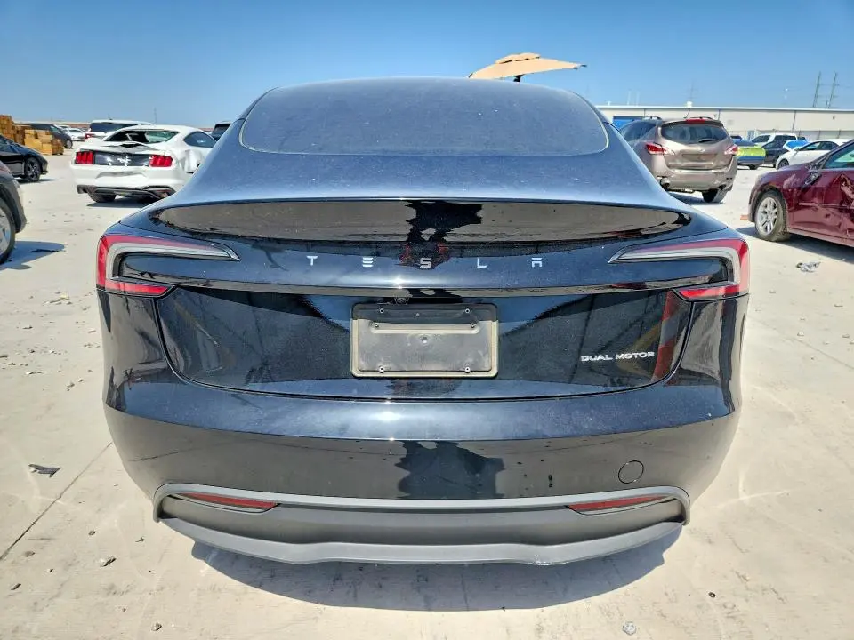 2025 TESLA MODEL 3   