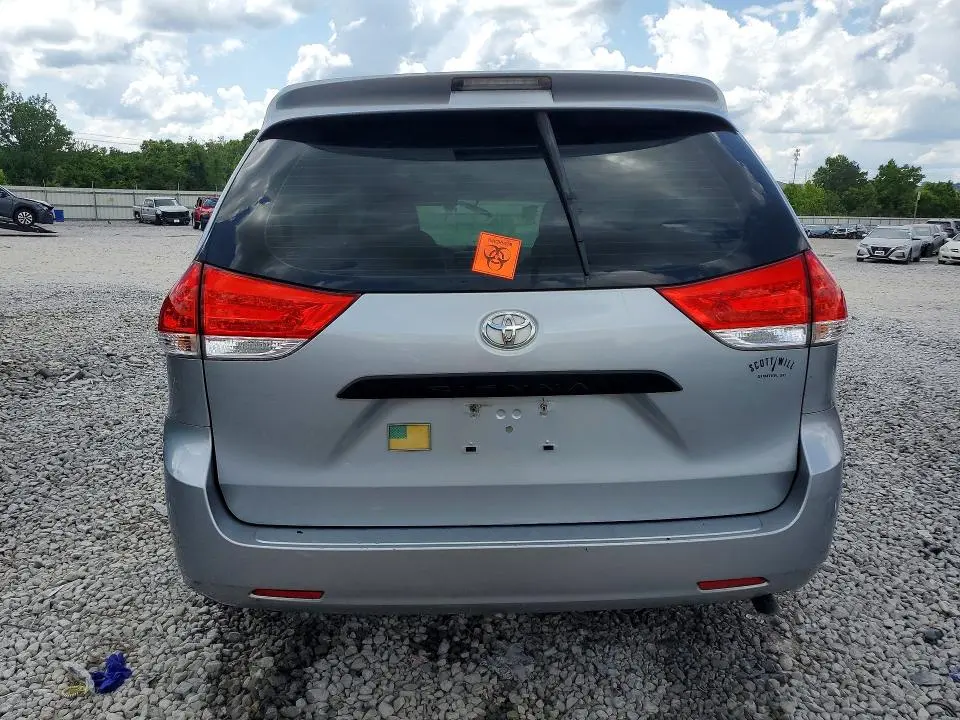 2014 TOYOTA SIENNA L 7-PASSENGER  