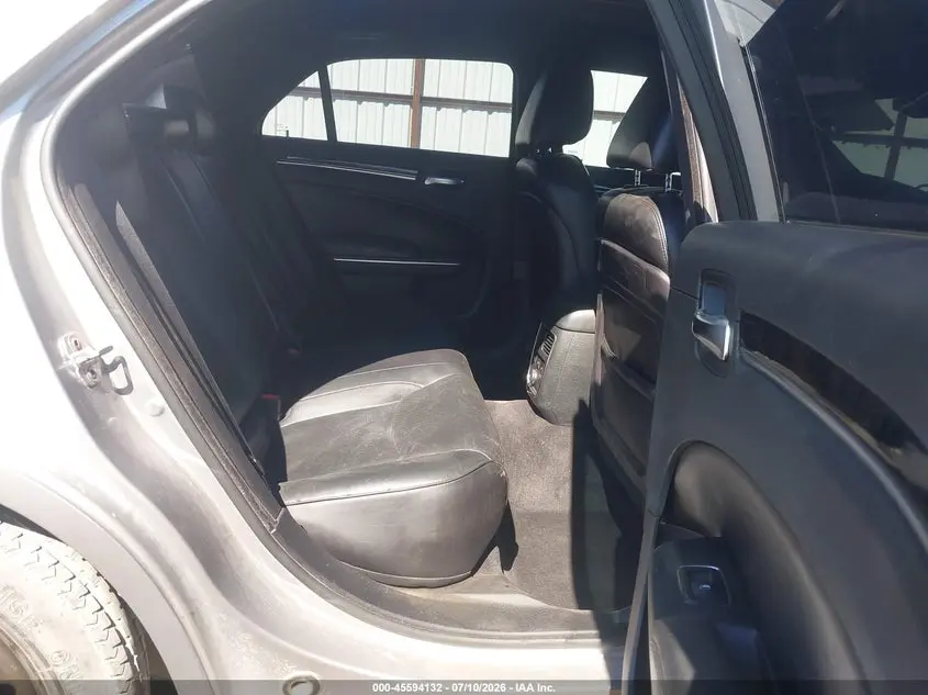2011 CHRYSLER 300 LIMITED