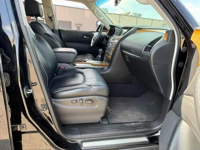 2012 INFINITI QX56 BASE  
