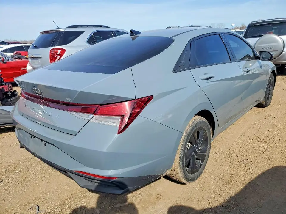 2021 HYUNDAI ELANTRA SEL  