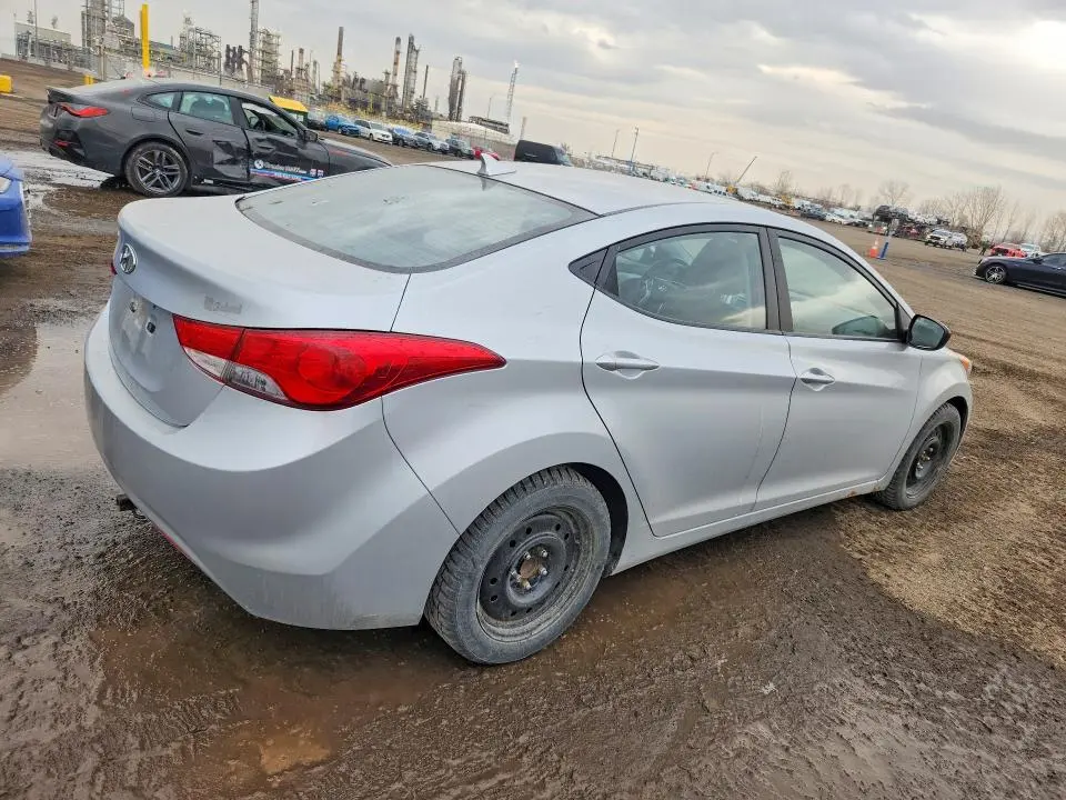 2011 HYUNDAI ELANTRA GLS  
