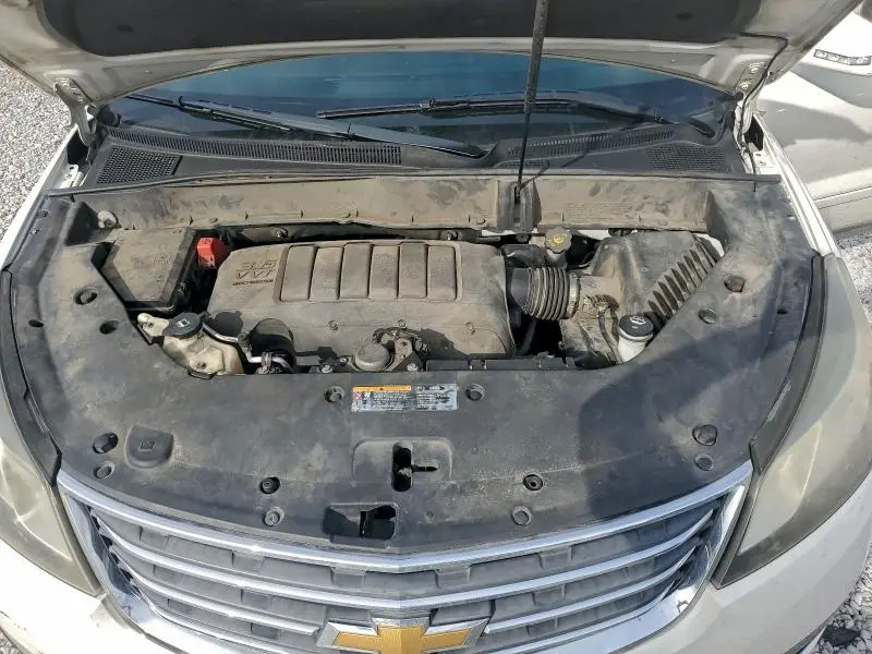 2014 CHEVROLET TRAVERSE LT  