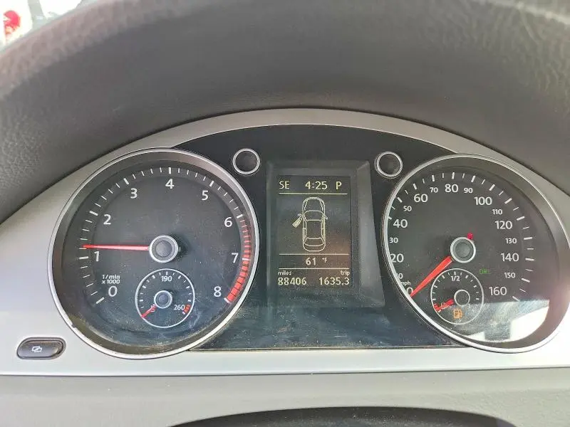 2010 VOLKSWAGEN PASSAT KOMFORT  