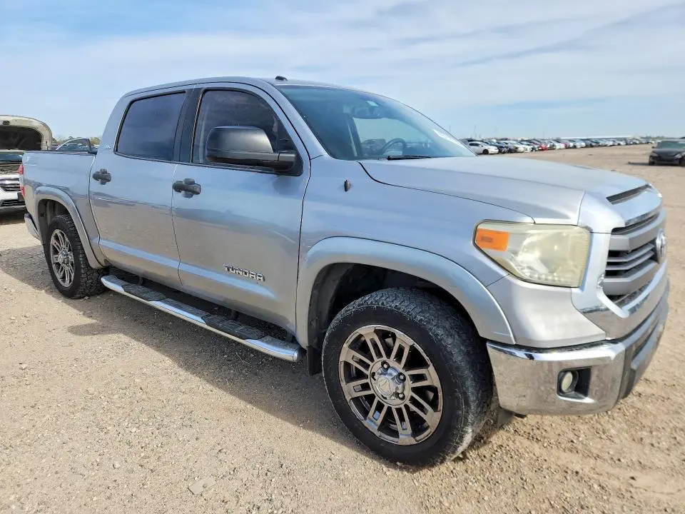 2015 TOYOTA TUNDRA SR5  