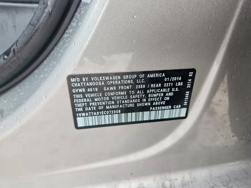 2014 VOLKSWAGEN PASSAT S  