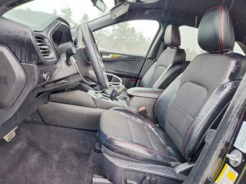 2024 FORD ESCAPE ST LINE  