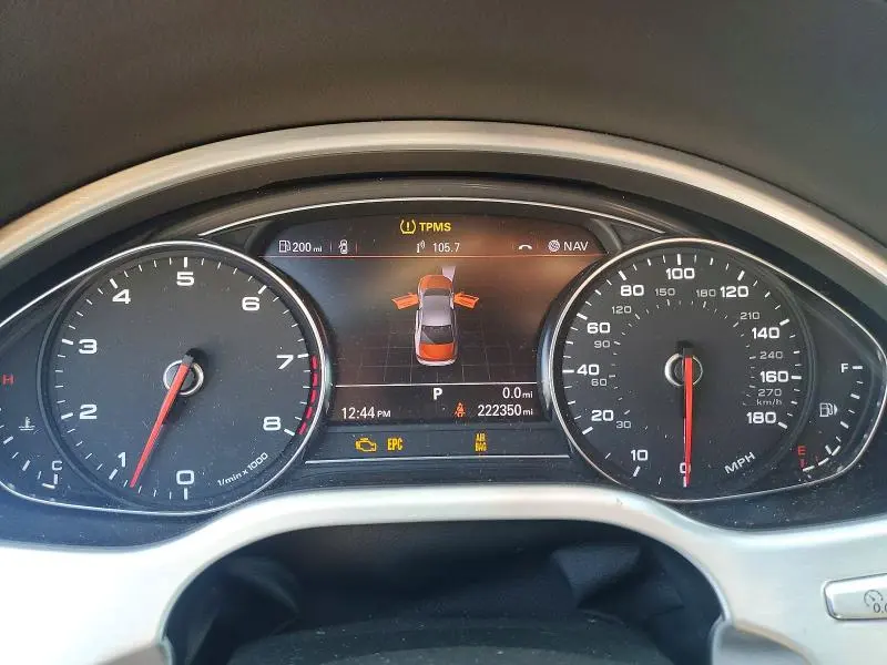 2011 AUDI A8   