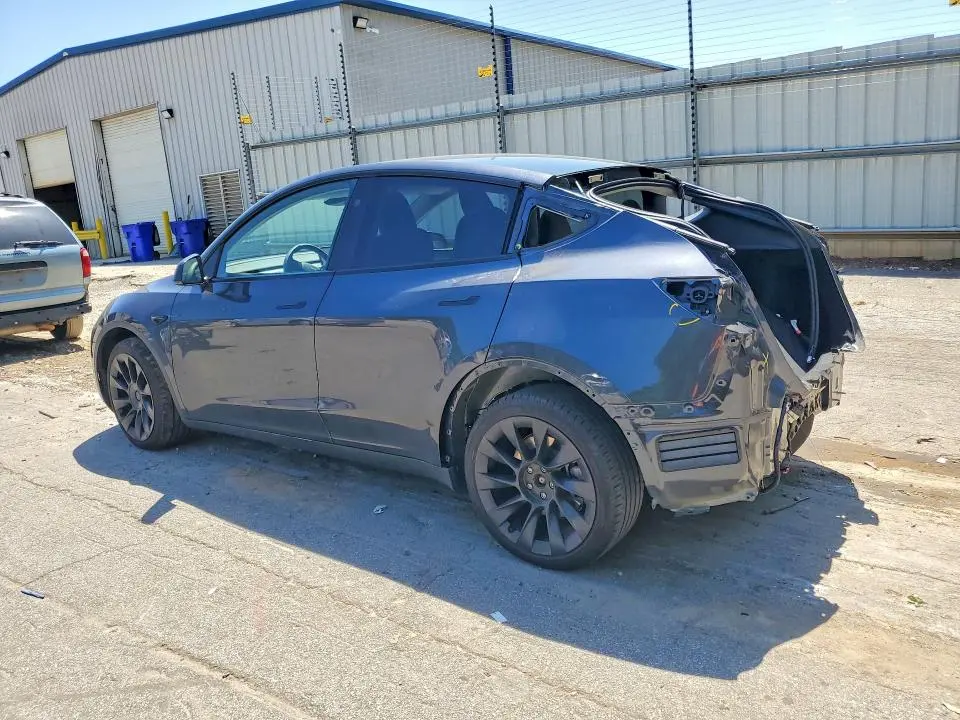 2024 TESLA MODEL Y   