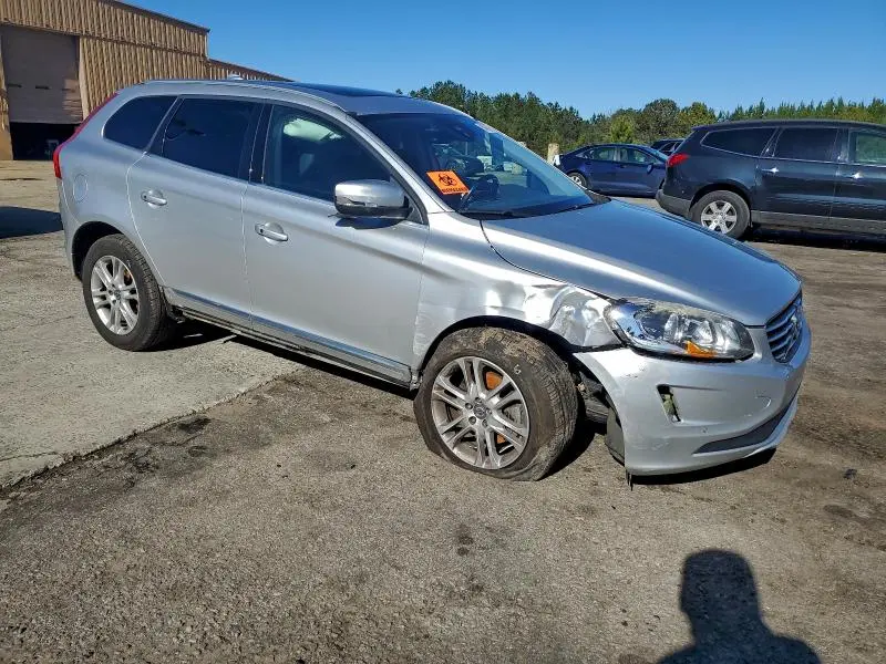 2016 VOLVO XC60 T5 PREMIER  