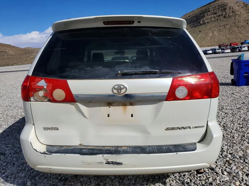 2010 TOYOTA SIENNA XLE LIMITED  