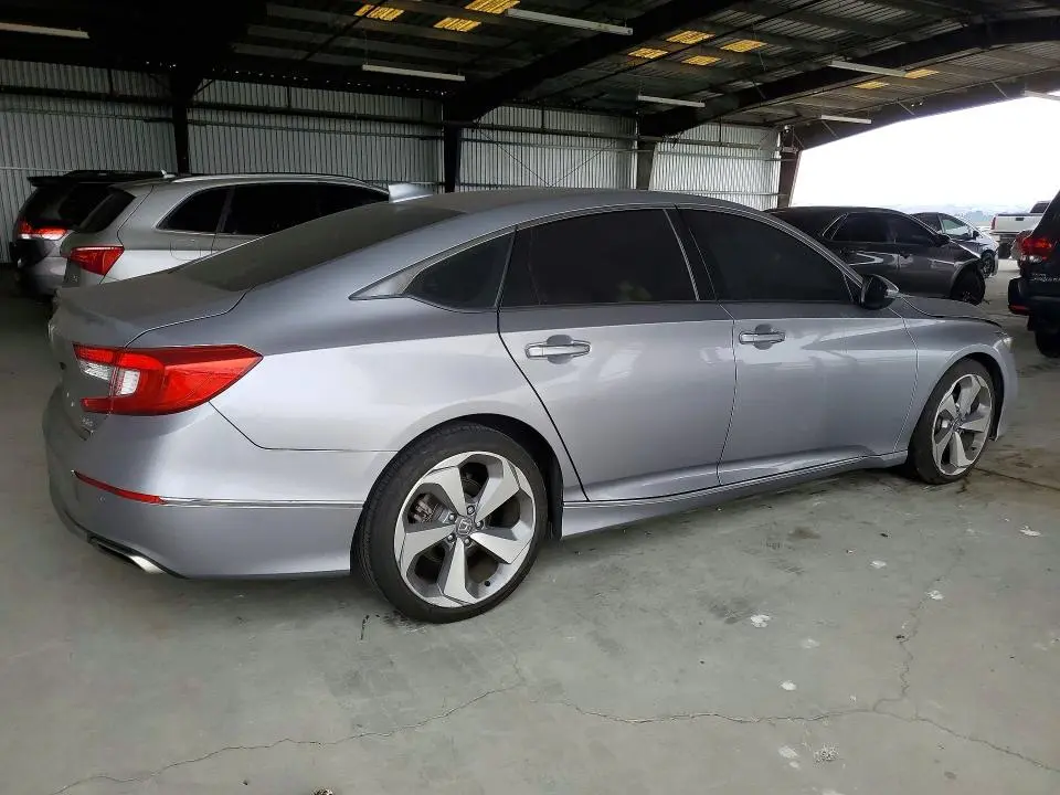 2020 HONDA ACCORD TOURING  