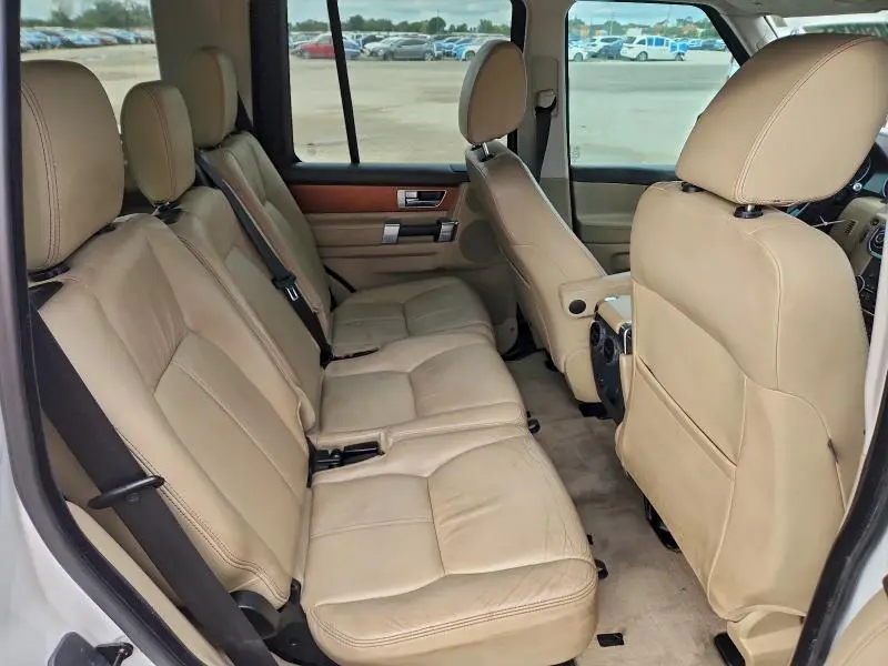 2016 LAND ROVER LR4 HSE LUXURY  