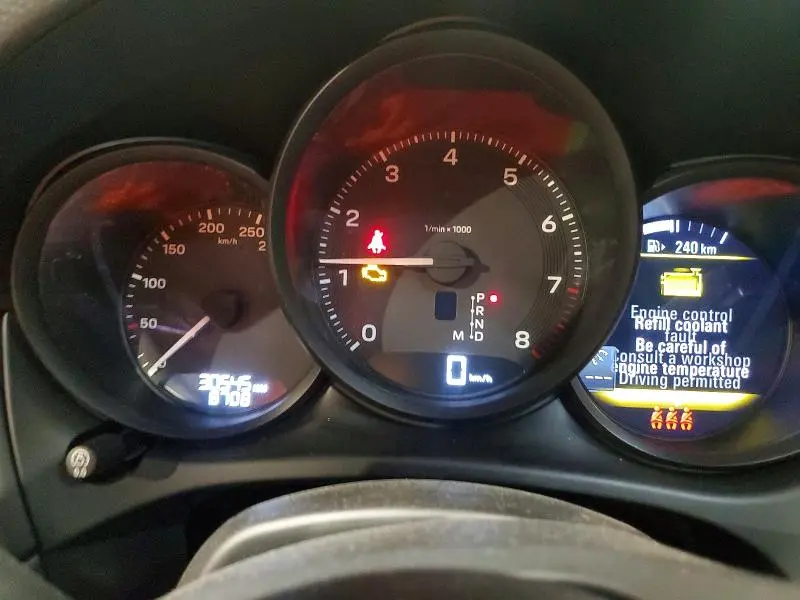 2024 PORSCHE MACAN   
