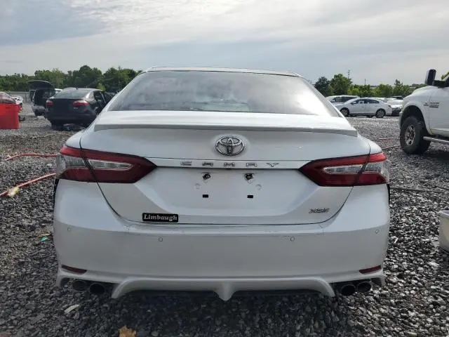 2018 TOYOTA CAMRY XSE  
